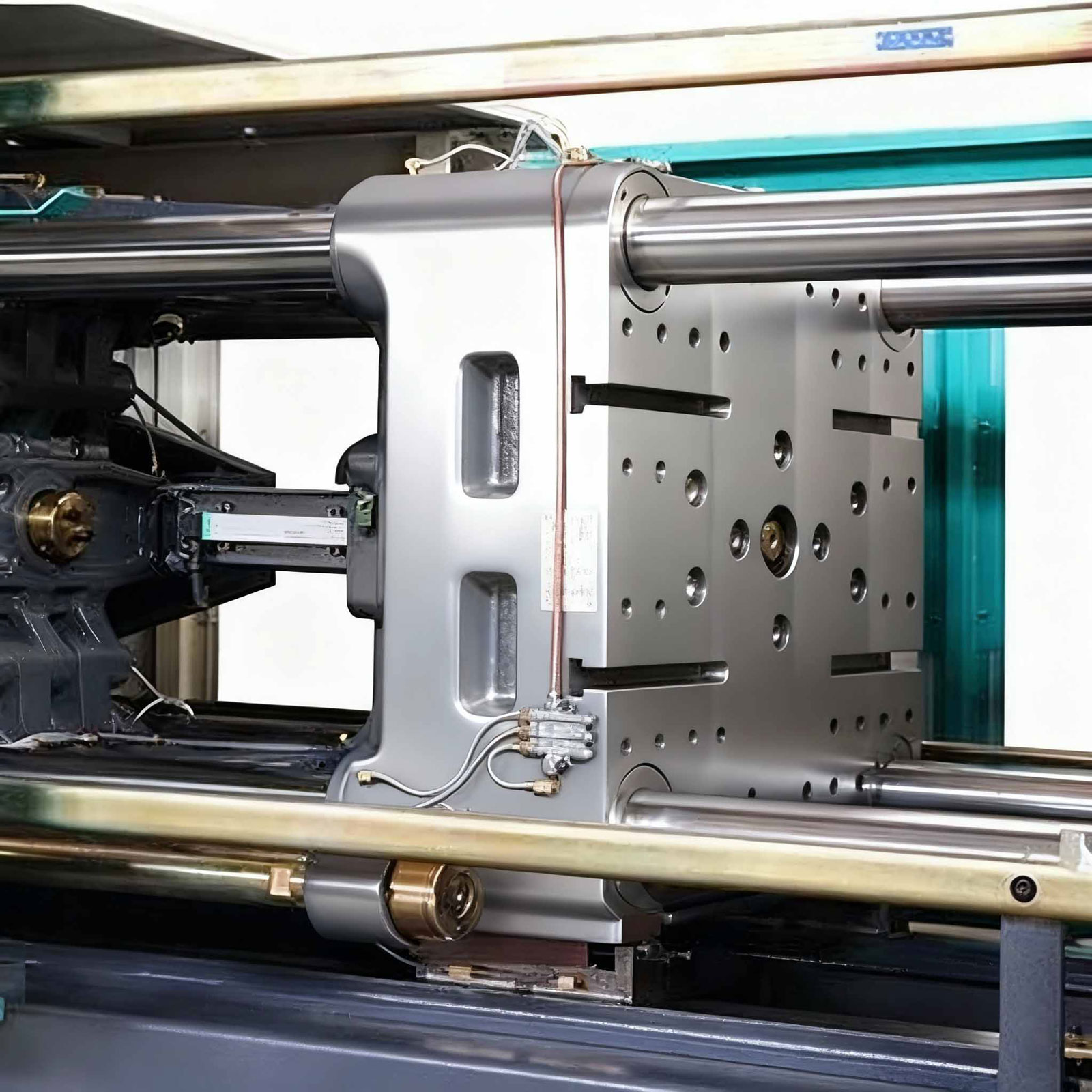 آلة تصنيع الزهور الاصطناعية