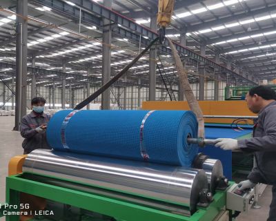 معدات مضمار الجري البلاستيكي المُجهز مسبقًا